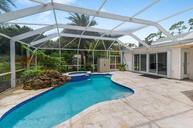 5516 Colbright Road Lake Worth, FL 33467 - Photo 29 of 40 Pool