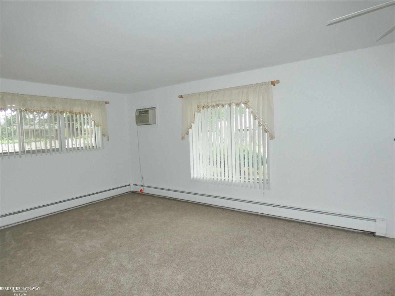 21530 Kelly Road, Unit 106 Eastpointe, MI 48021 - Photo 11 of 13