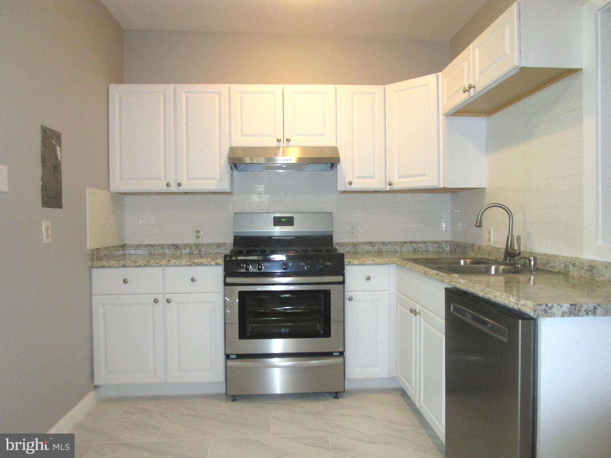 672 Red Cedar Road Annapolis, MD 21409 - Photo 6 of 39 Kitchen