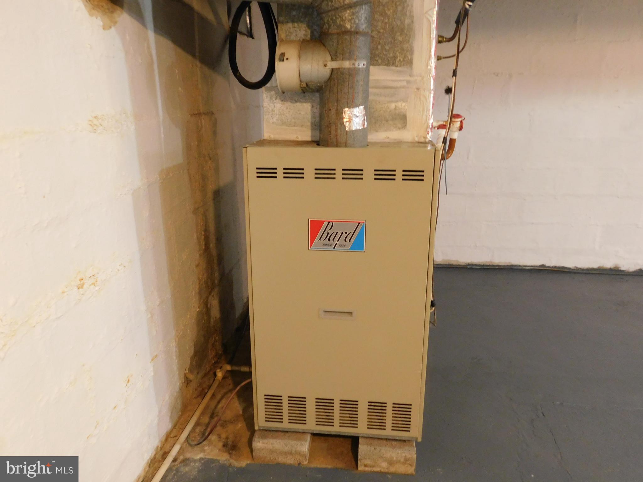 122 Loop Road Lewistown, PA 17044 - Photo 22 of 41 a utility room with dryer and washer