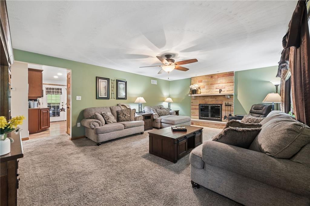 6230 Freeport Road Natrona Heights, PA 15065 - Photo 9 of 26