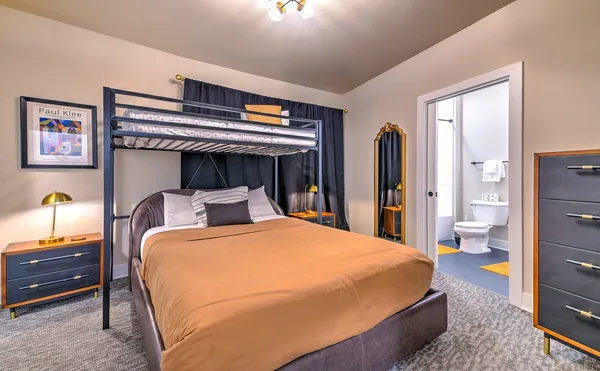 $6,995 | 2704 Clifton Avenue, Unit 402, Nashville, TN 37209