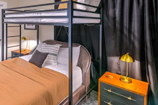 $6,995 | 2704 Clifton Avenue, Unit 402, Nashville, TN 37209