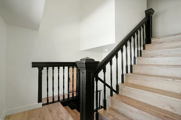 $1,199,000 | 2745 Kenwood Avenue, Los Angeles, CA 90007