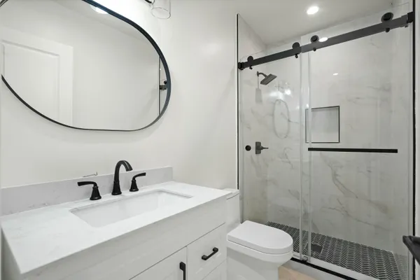 $1,199,000 | 2745 Kenwood Avenue, Los Angeles, CA 90007