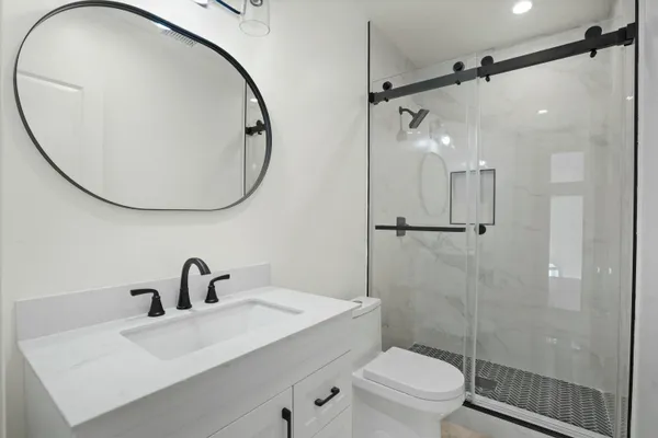 $1,199,000 | 2745 Kenwood Avenue, Los Angeles, CA 90007