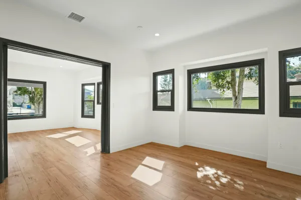 $1,199,000 | 2745 Kenwood Avenue, Los Angeles, CA 90007