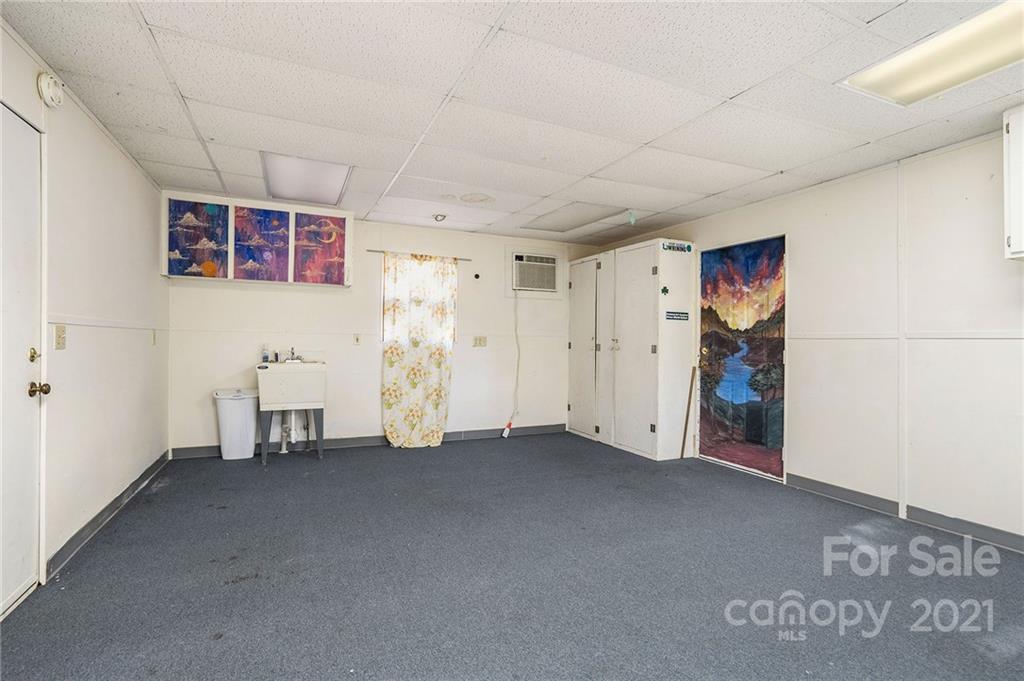 3903 Tater Ridge Road Concord, NC 28025 - Photo 27 of 34 a view of a livingroom with an empty space