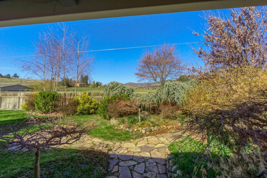 98 East Valley View Road Ashland, OR 97520 - Photo 23 of 35 Additional Photo