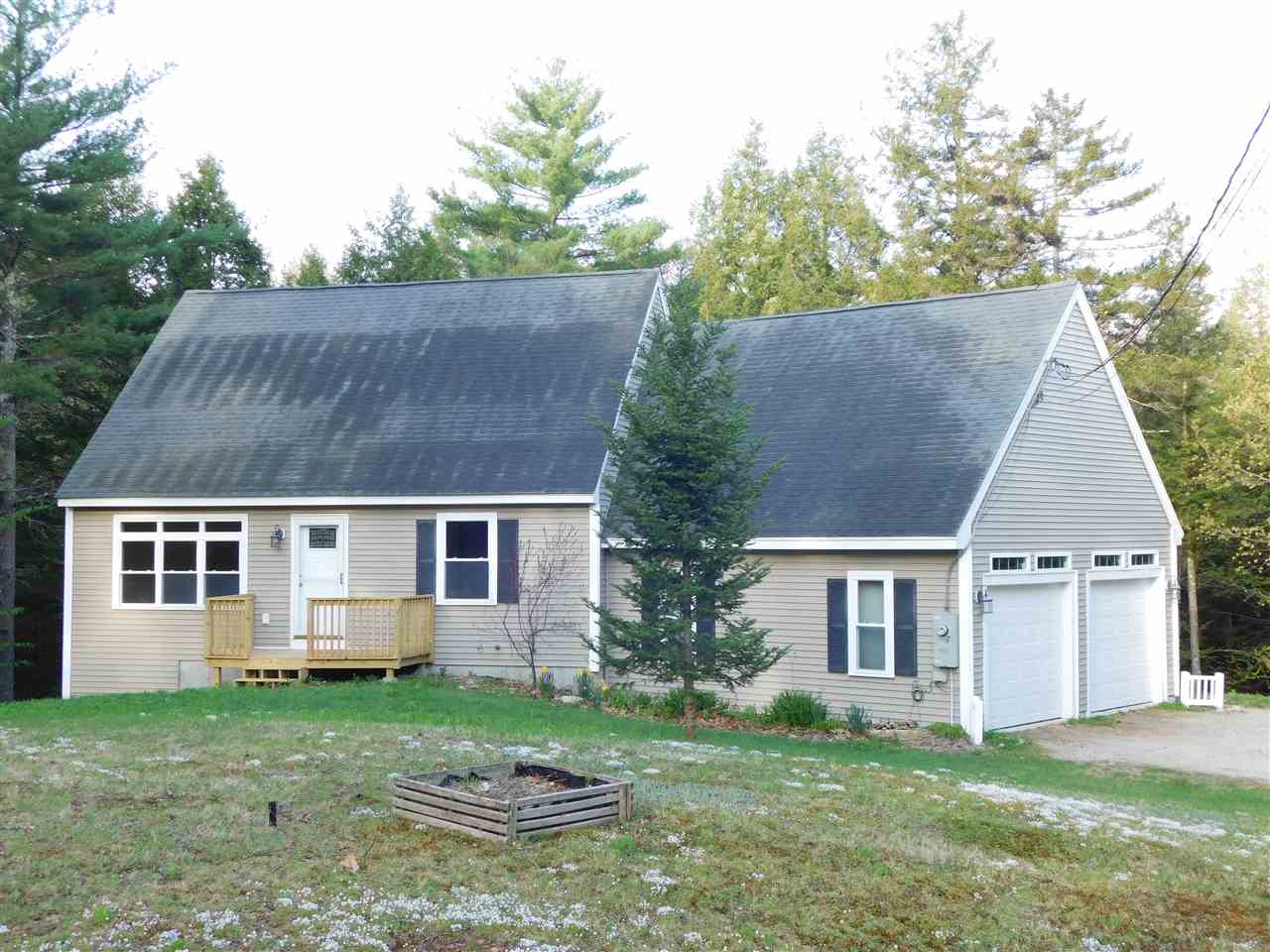 197 Garney Road Brookfield, NH 03872 - Photo 3 of 35