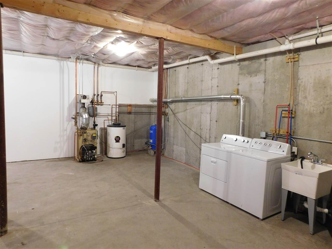 197 Garney Road Brookfield, NH 03872 - Photo 31 of 35