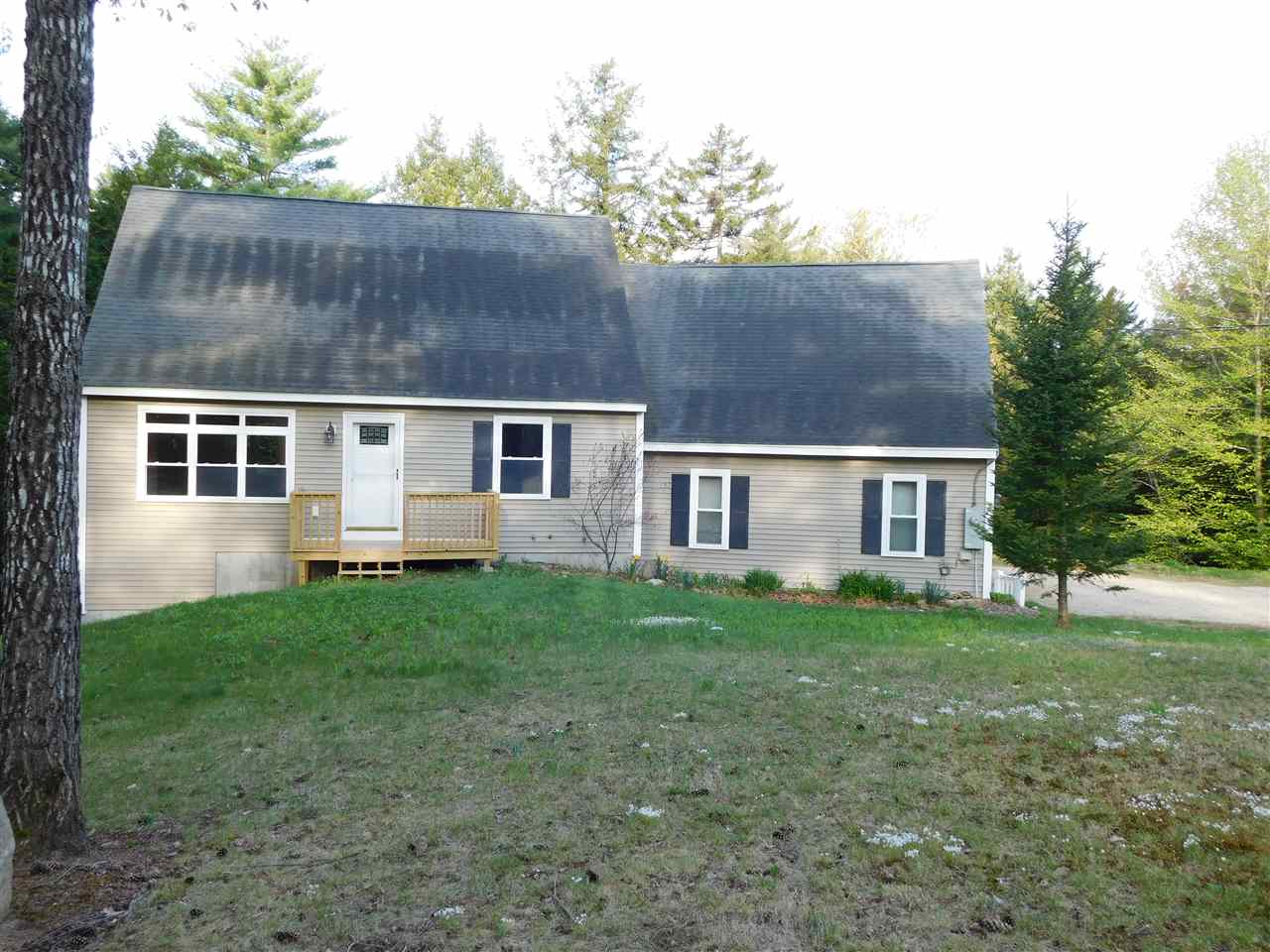 197 Garney Road Brookfield, NH 03872 - Photo 34 of 35