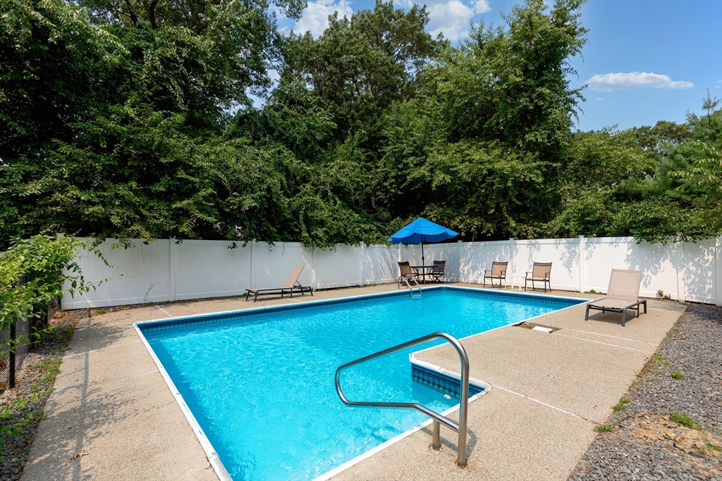 36 Plantation Road Plymouth, MA 02360 - Photo 8 of 41 Gallery Image 8