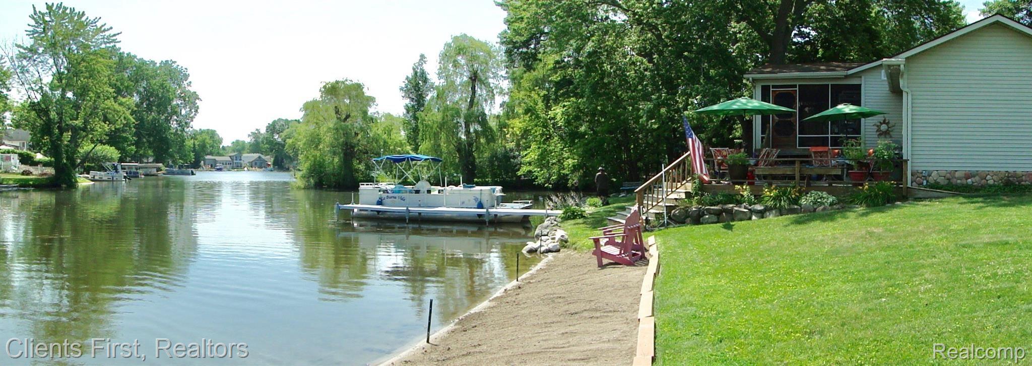 2146 Hampton Road White Lake, MI 48386 - Photo 12 of 59 DSC06143.jpg