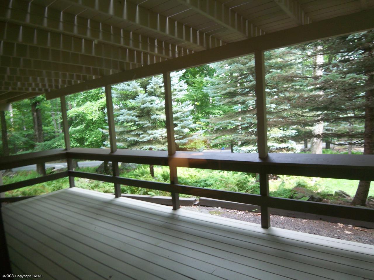 512 Selig Road Pocono Lake, PA 18347 - Photo 9 of 10 Lower Deck could easily be screened in