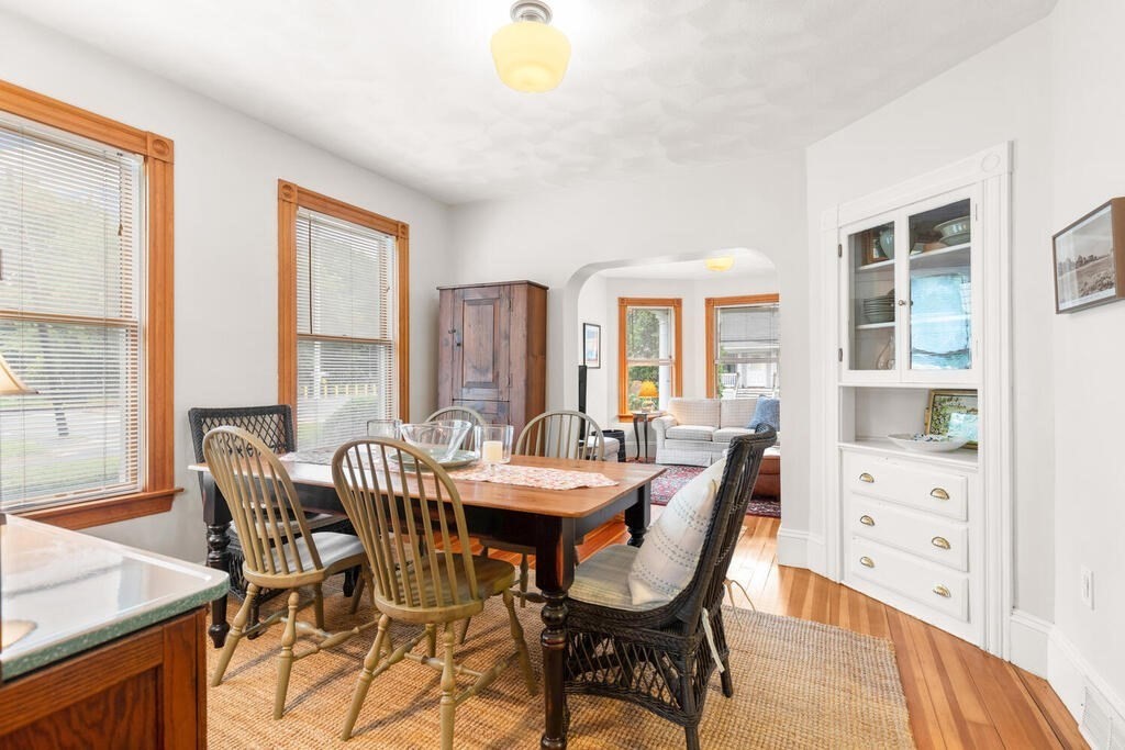 14 Spring Street, Unit 2 Beverly, MA 01915 - Photo 9 of 30 Gallery Image 9
