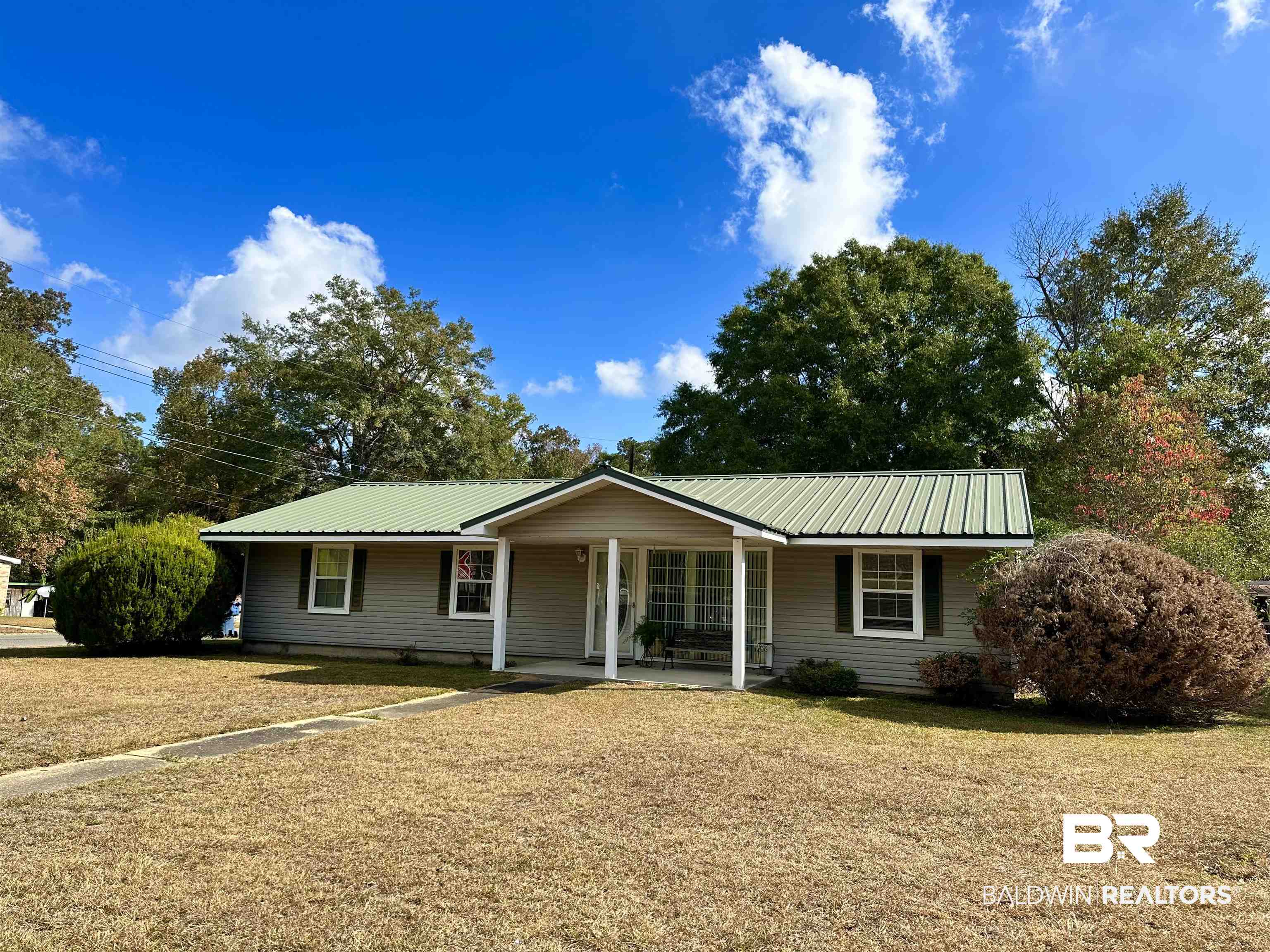 302 Luttrell Street Brewton, AL 36426 - Photo 1 of 18
