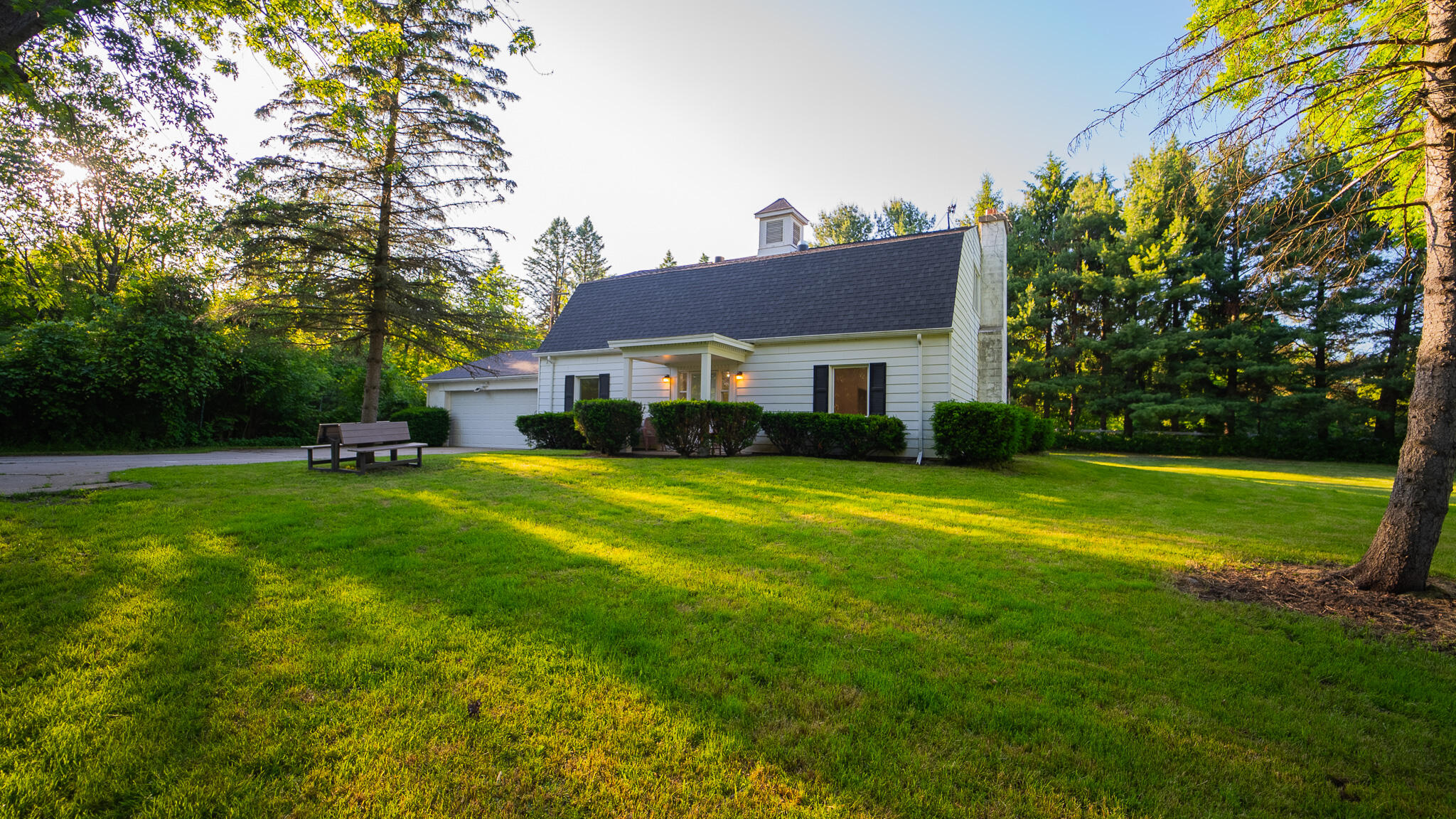 8703 Brookville Road Plymouth, MI 48170 - Photo 3 of 64 DSC01100