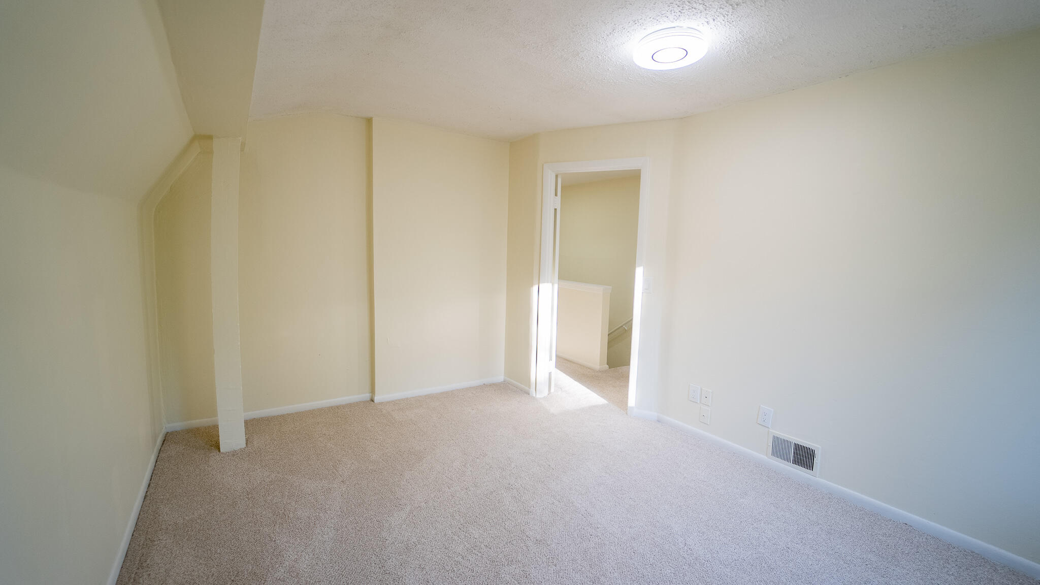 8703 Brookville Road Plymouth, MI 48170 - Photo 31 of 64 DSC01144