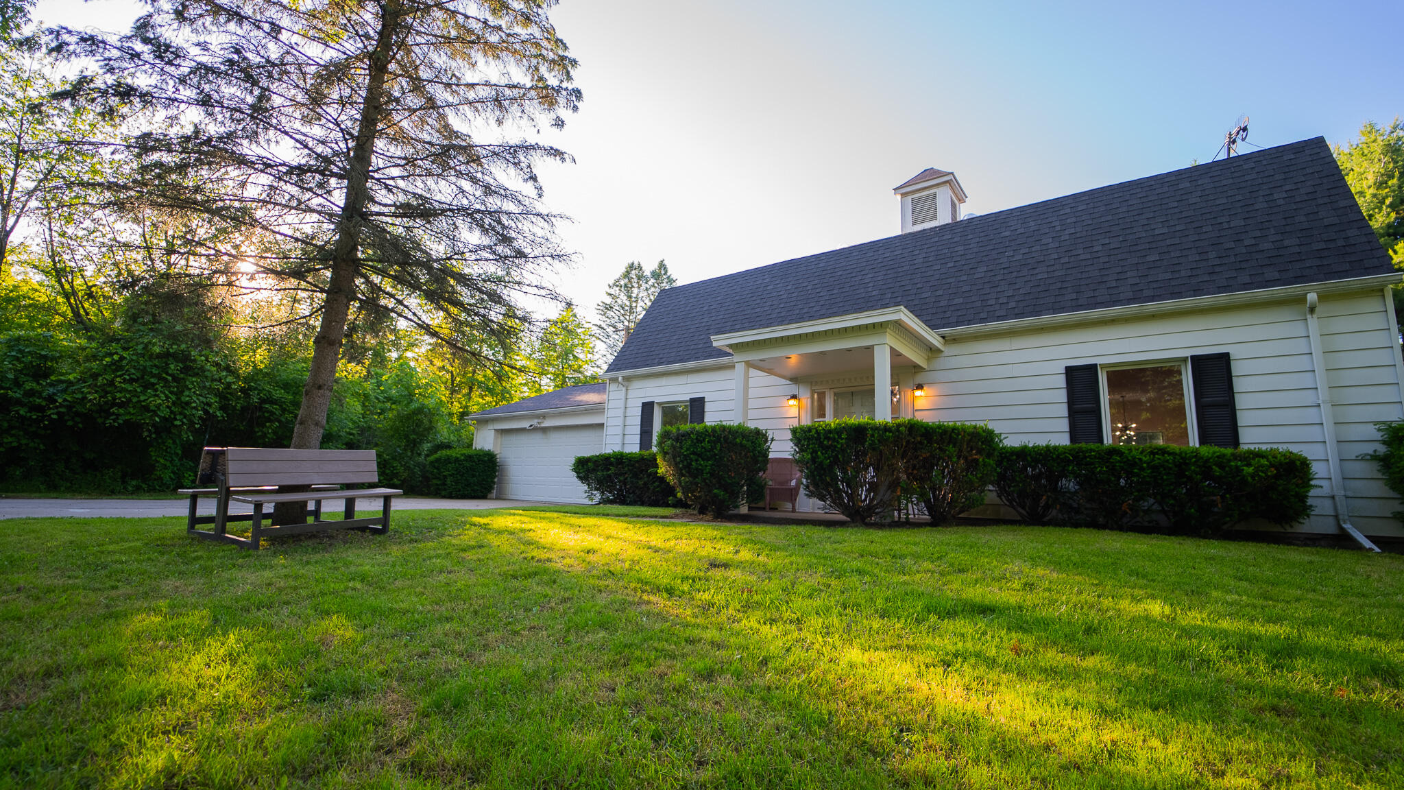8703 Brookville Road Plymouth, MI 48170 - Photo 4 of 64 DSC01101