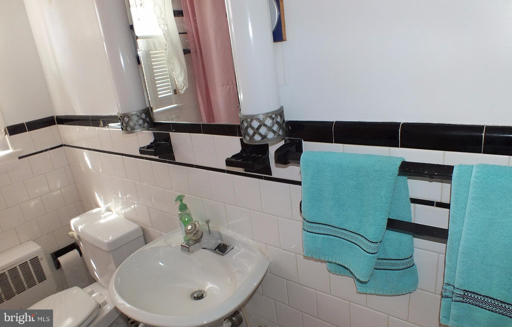 1031 Washington Road Westminster, MD 21157 - Photo 14 of 21 Bath