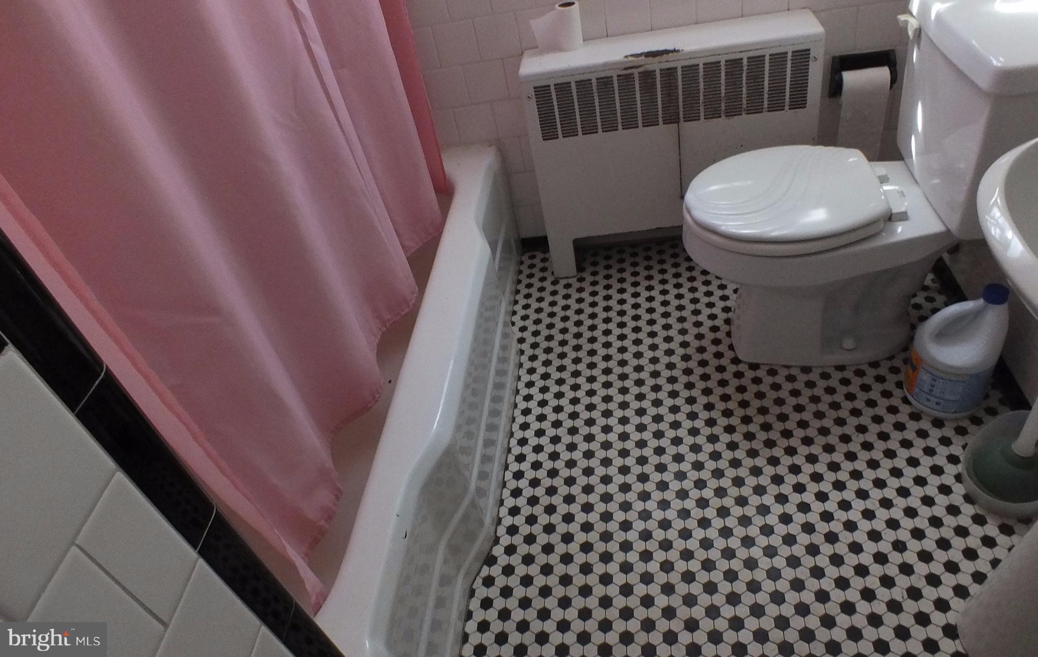 1031 Washington Road Westminster, MD 21157 - Photo 15 of 21 Bath