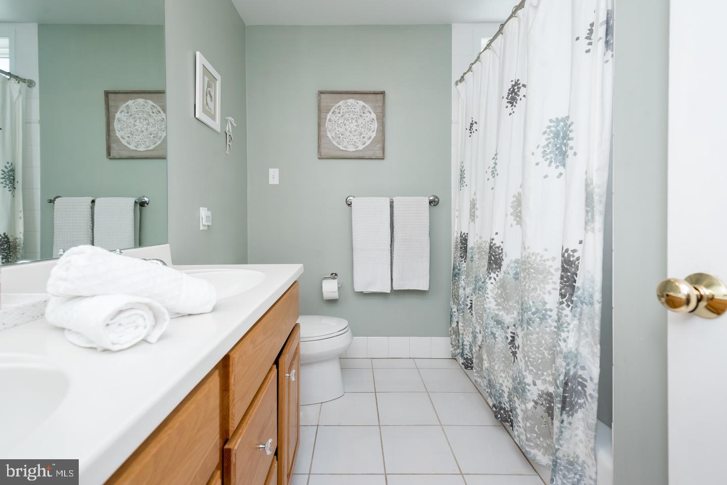 3745 Secondwoods Road Doylestown, PA 18902 - Photo 57 of 75 Full Hall Bathroom