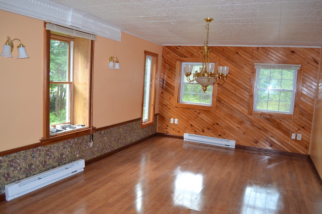 36 Campbell Street Rutland, MA 01543 - Photo 12 of 40 Gallery Image 12