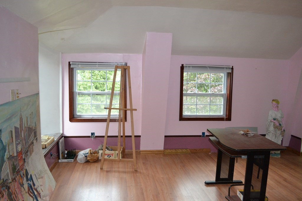 36 Campbell Street Rutland, MA 01543 - Photo 17 of 40 Gallery Image 17