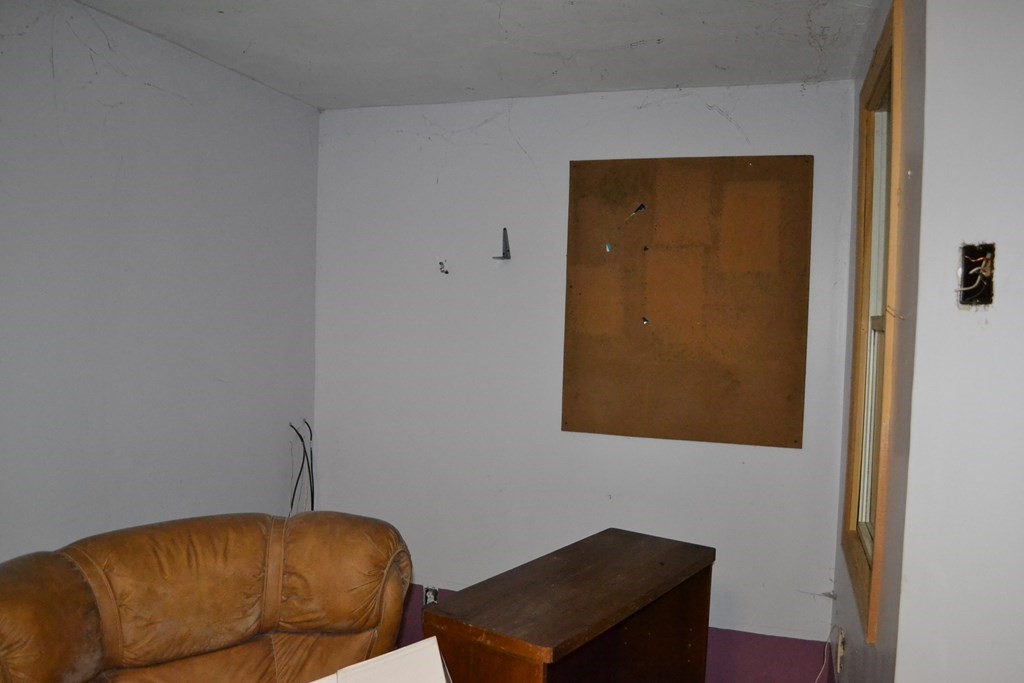 36 Campbell Street Rutland, MA 01543 - Photo 7 of 40 Gallery Image 7