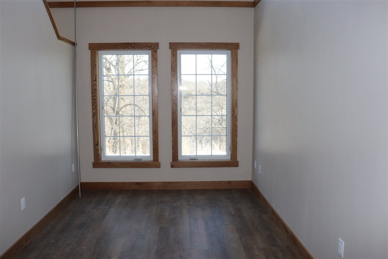 2410 Aspen Ln Road Decorah, IA 52101 - Photo 16 of 19 Gallery Image 16