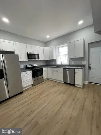 $2,295 | 1927 East Lafayette Avenue, Baltimore, MD 21213