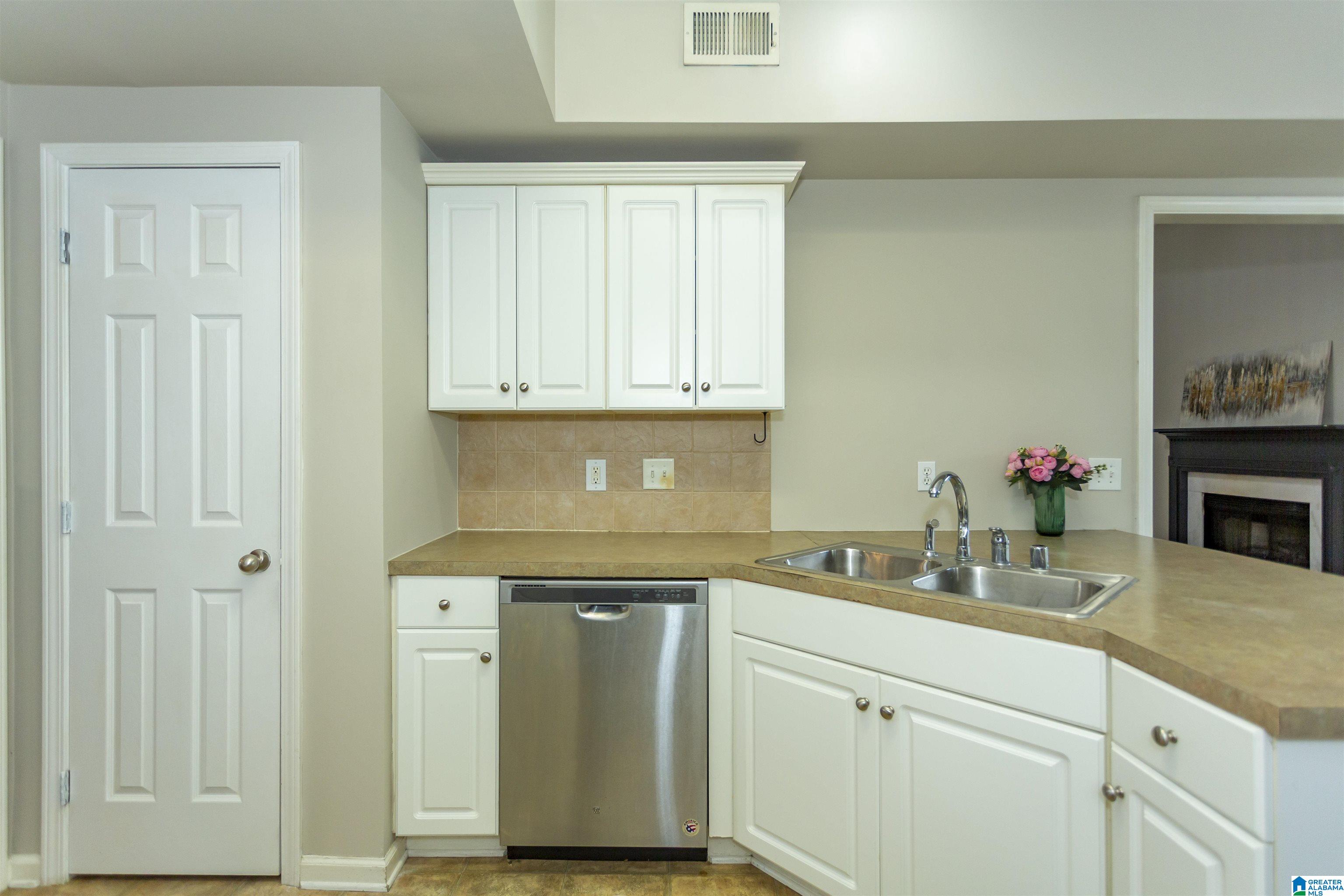 6268 Kestral View Road Trussville, AL 35173 - Photo 16 of 53