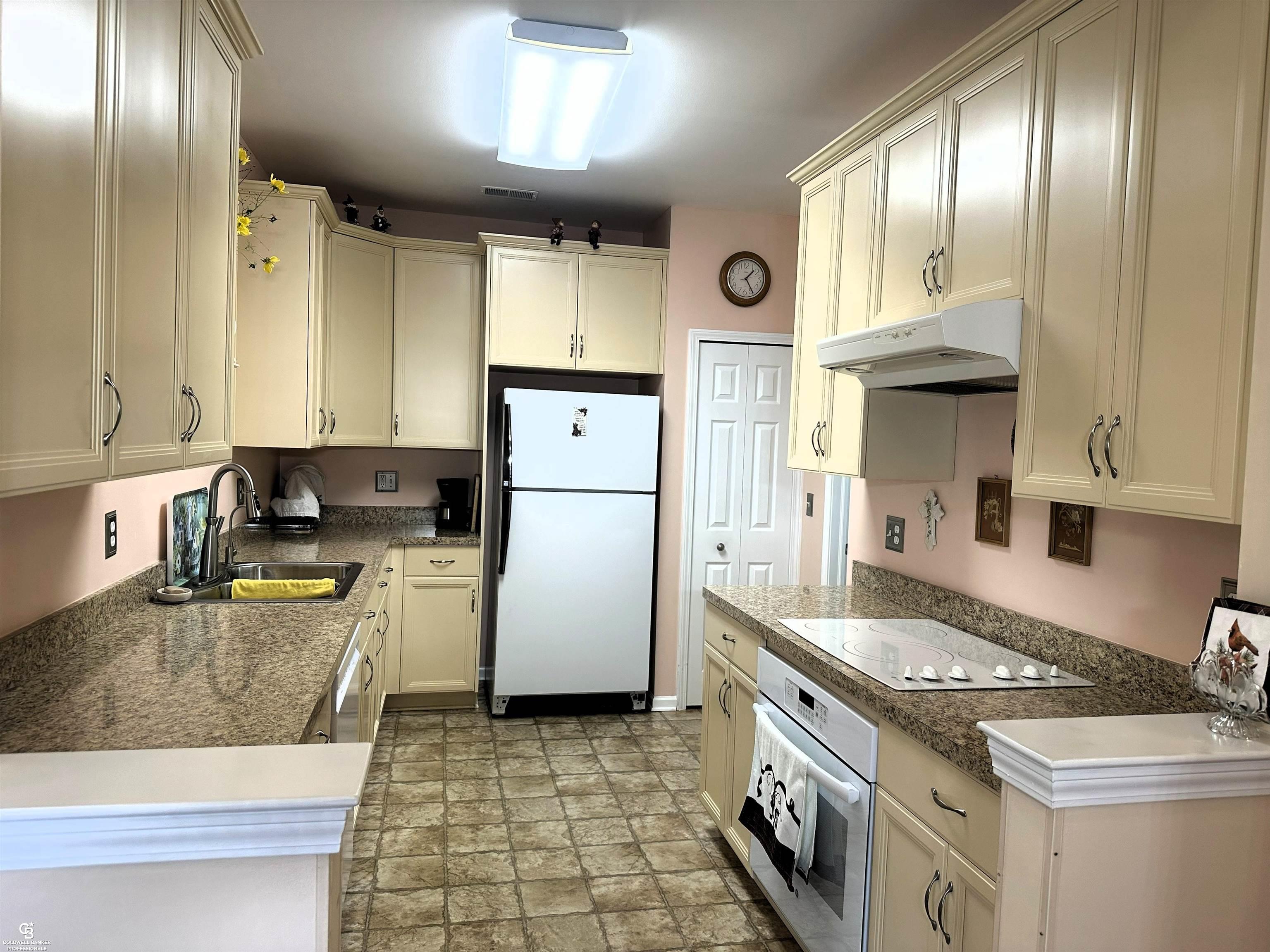 45805 Heather Ridge Drive Macomb, MI 48044 - Photo 4 of 17