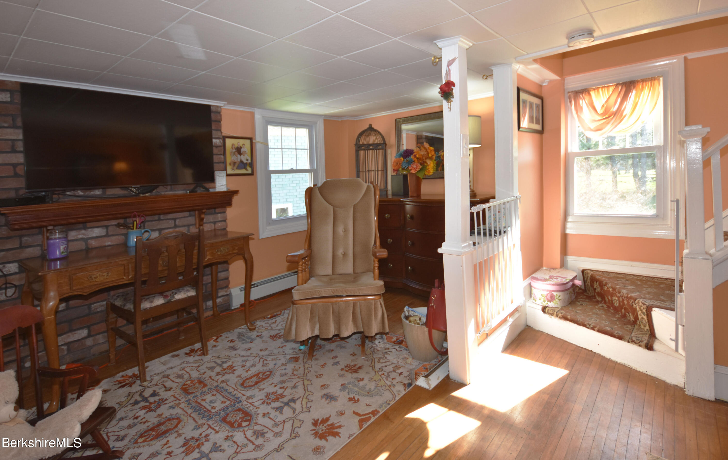 55 Flaherty Road Cheshire, MA 01225 - Photo 11 of 36 Living Room