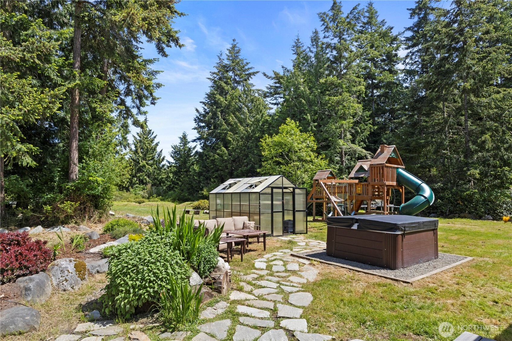 9272 Flagler Road Nordland, WA 98358 - Photo 26 of 38