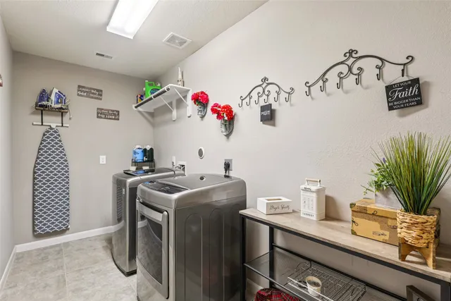 $485,000 | 10919 Gallant Flag Drive, Tomball, TX 77375