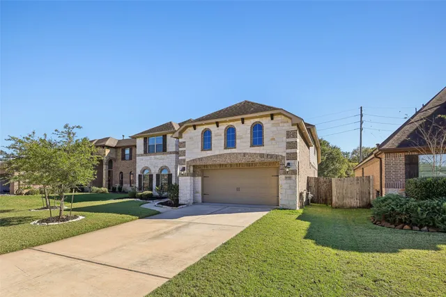 $485,000 | 10919 Gallant Flag Drive, Tomball, TX 77375