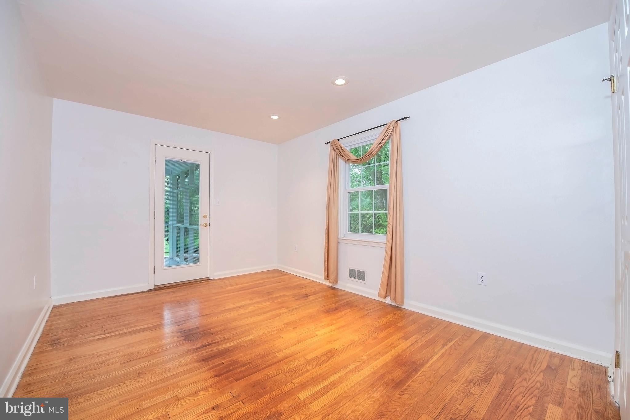 2416 Knowles Road Wilmington, DE 19810 - Photo 11 of 31 Gallery Image 11