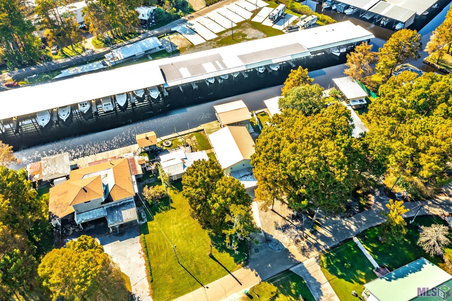 31734 Shelton Drive Springfield, LA 70462 - Photo 11 of 29