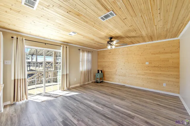 $330,000 | 31734 Shelton Drive, Springfield, LA 70462