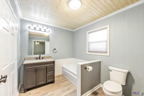 $325,000 | 31734 Shelton Drive, Springfield, LA 70462