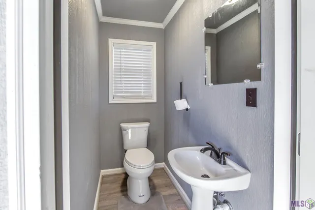 $330,000 | 31734 Shelton Drive, Springfield, LA 70462