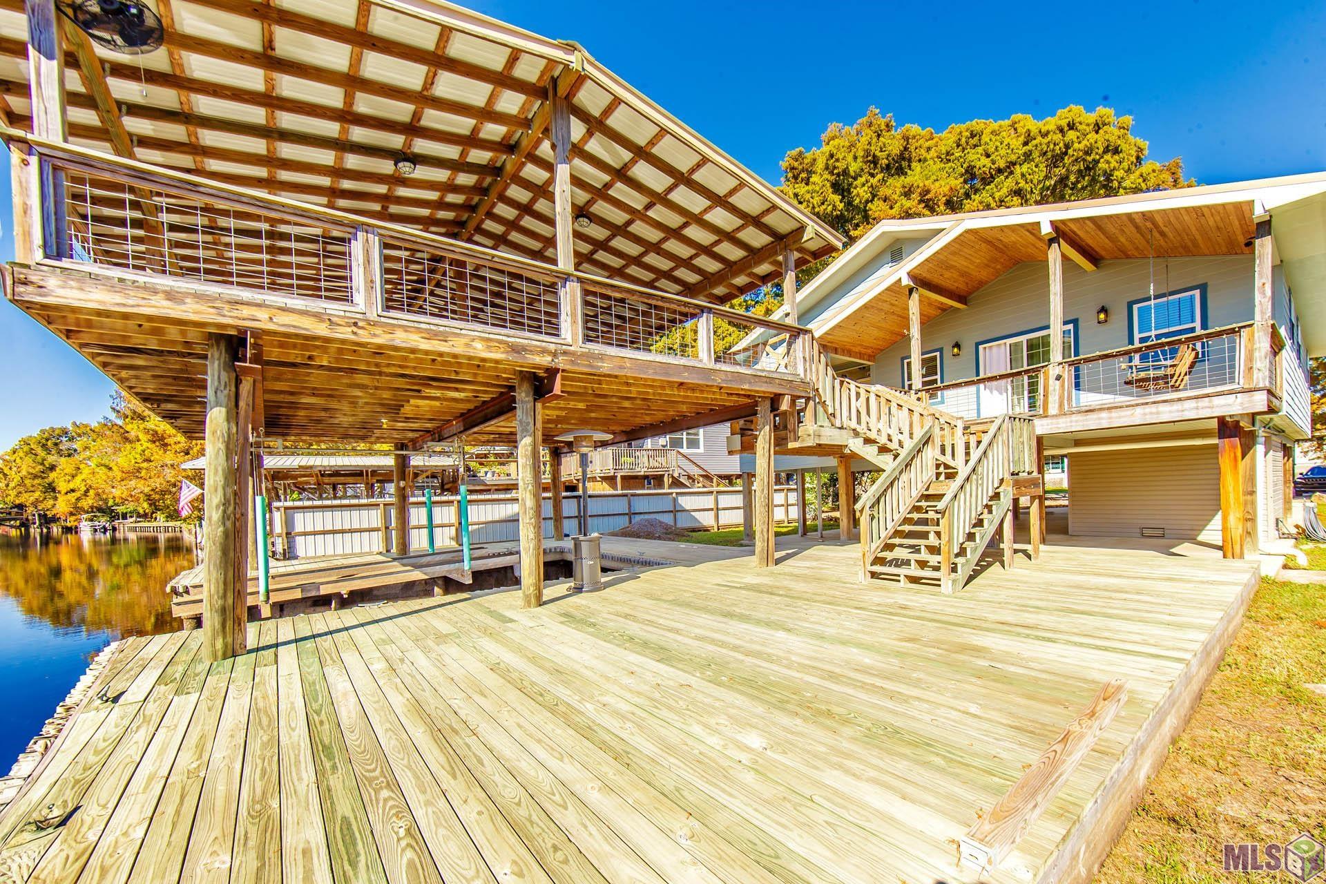 31734 Shelton Drive Springfield, LA 70462 - Photo 5 of 29