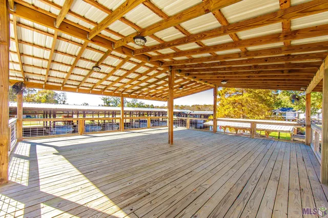 $330,000 | 31734 Shelton Drive, Springfield, LA 70462