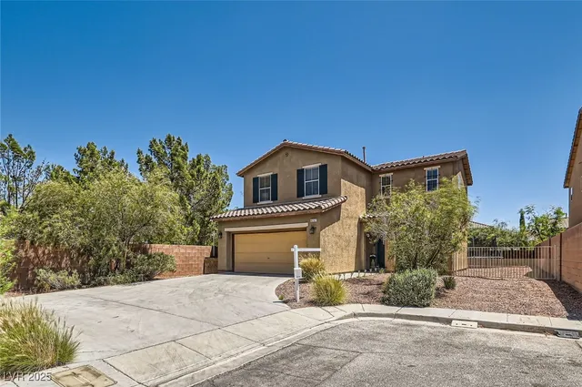 $2,400 | 8252 South Pearl Oasis Court, Las Vegas, NV 89139