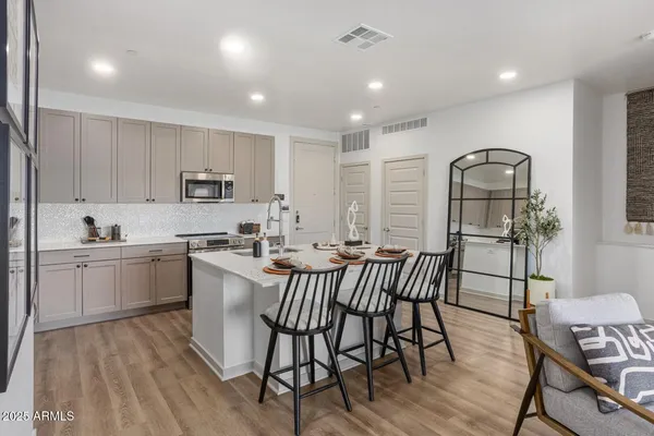 $2,069 | 1225 North Arizona Avenue, Unit B2 0, Gilbert, AZ 85233