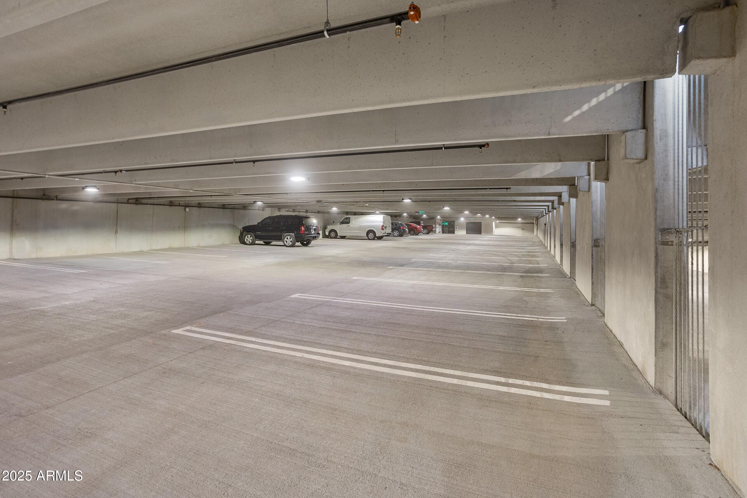 1225 North Arizona Avenue, Unit B2 0 Gilbert, AZ 85233 - Photo 22 of 22 Parking Garage