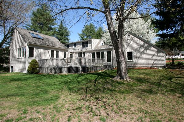 189 Oxbow Road Wayland, MA 01778 - Photo 1 of 19