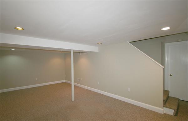 189 Oxbow Road Wayland, MA 01778 - Photo 16 of 19